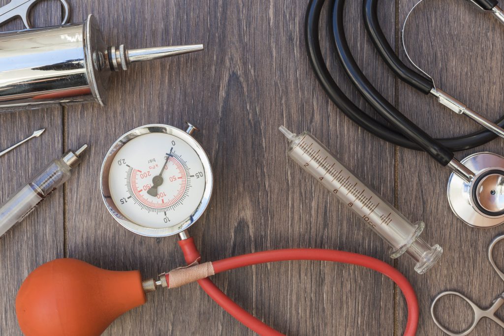 gaz traceur - recherche de fuite gaz traceur - flex plomberie - plombier - cuers